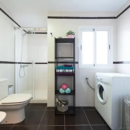 2 Double Bedroom 150 Meters From Beach. Apartment