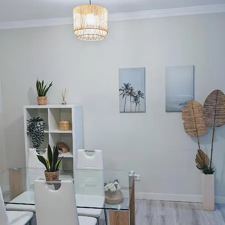 2 Double Bedroom 150 Meters From Beach.
